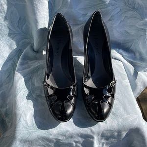 J. Renee Melody Black Patient Pumps 10.5 Wide